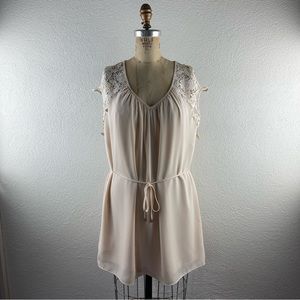 Anthropologie l XS Heartloom Lace Embroidery Neckline Cold Shoulder Blouse Tunic